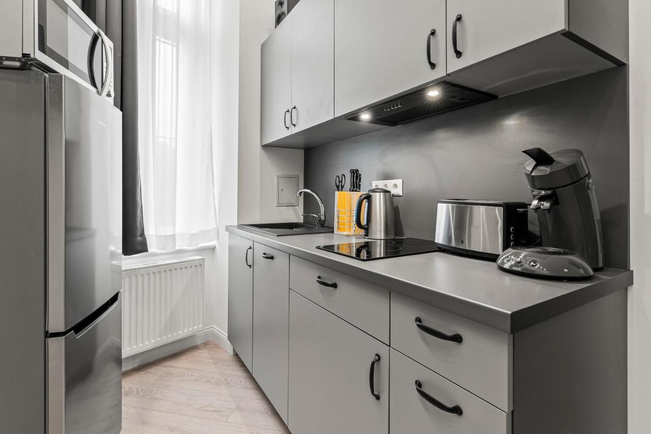 ברלין The Mierendorf Hinterhaus, 2 Bed Rooms Up To 4 People מראה חיצוני תמונה