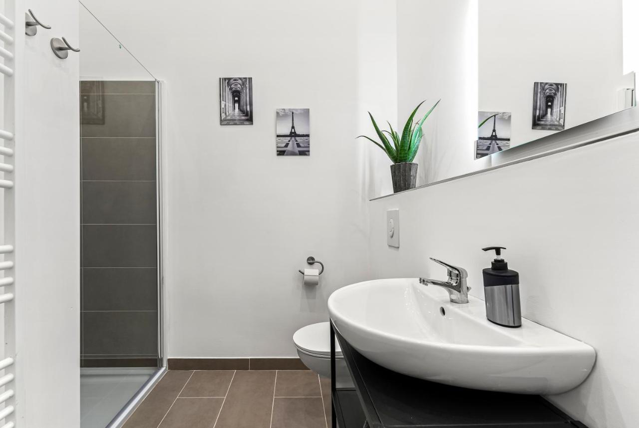ברלין The Mierendorf Hinterhaus, 2 Bed Rooms Up To 4 People מראה חיצוני תמונה